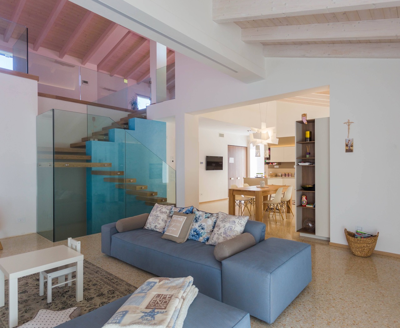PRIVATE VILLA